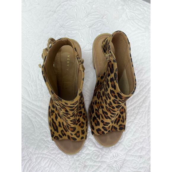 Very Volatile Cheetah Print Block Heel Sandals - Size 7 - Picture 10 of 12